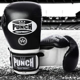 902016     ~ TROPHY GET GLOVES BLK/WHT 18OZ